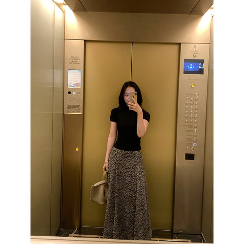 daydayicy瘦瘦tee 卡戴珊黑色高领短袖T恤女夏修身显瘦内搭上衣