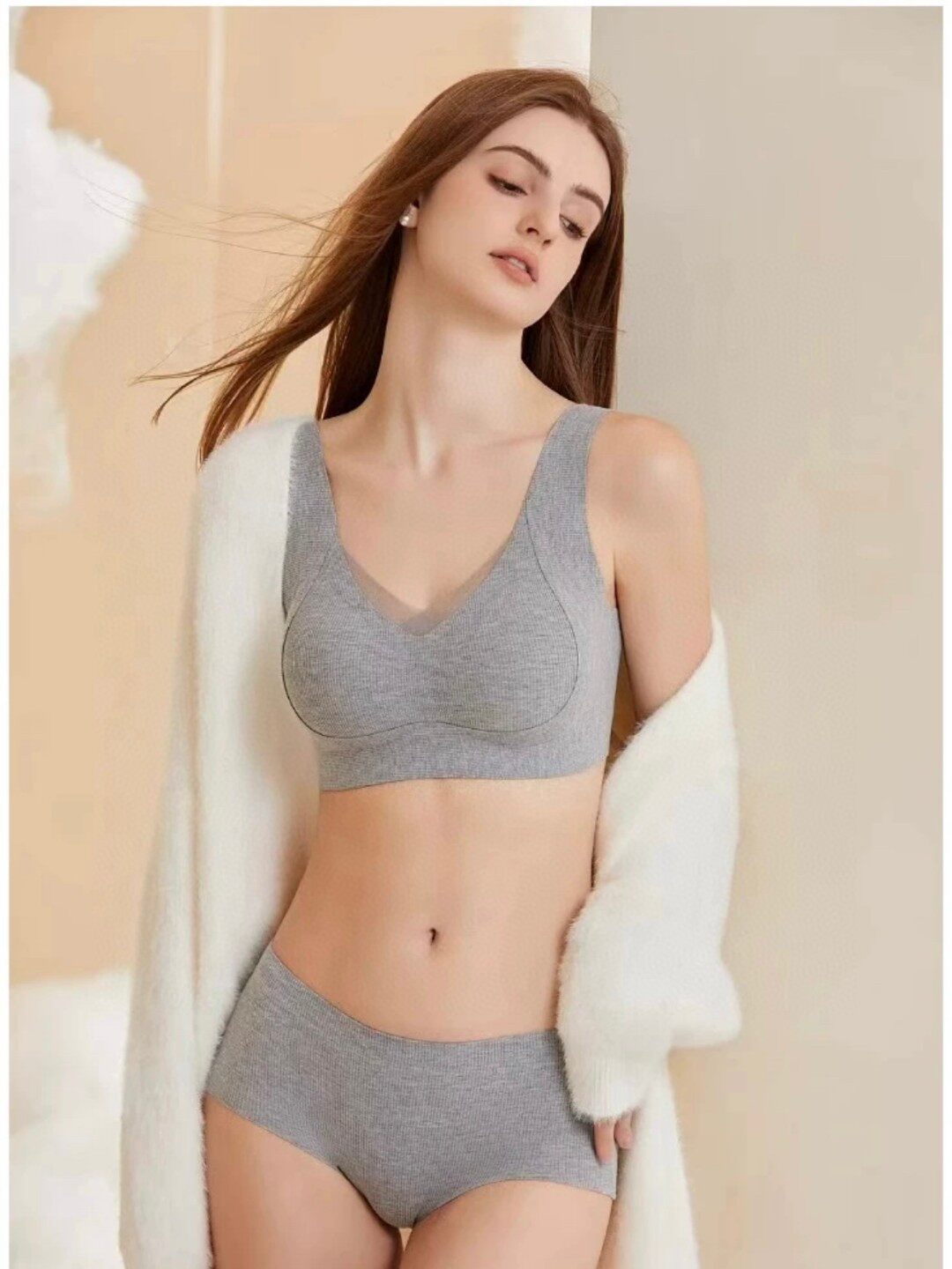 暖肌磨毛聚拢胸部线条收副乳防下垂内衣礼盒
