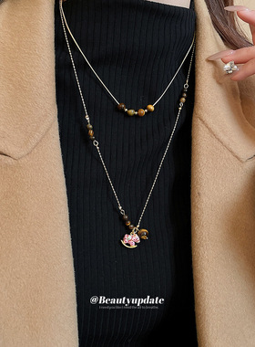 不锈钢虎眼石小马项链本命年复古气质小众毛衣链轻奢感项饰女