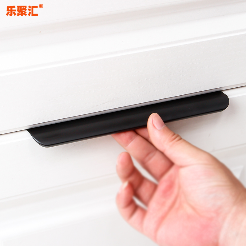 现代简约轻奢高档衣柜隐形拉手