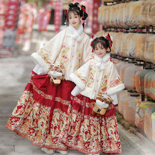 凝紫萱_龙凤呈祥明制汉服母女冬