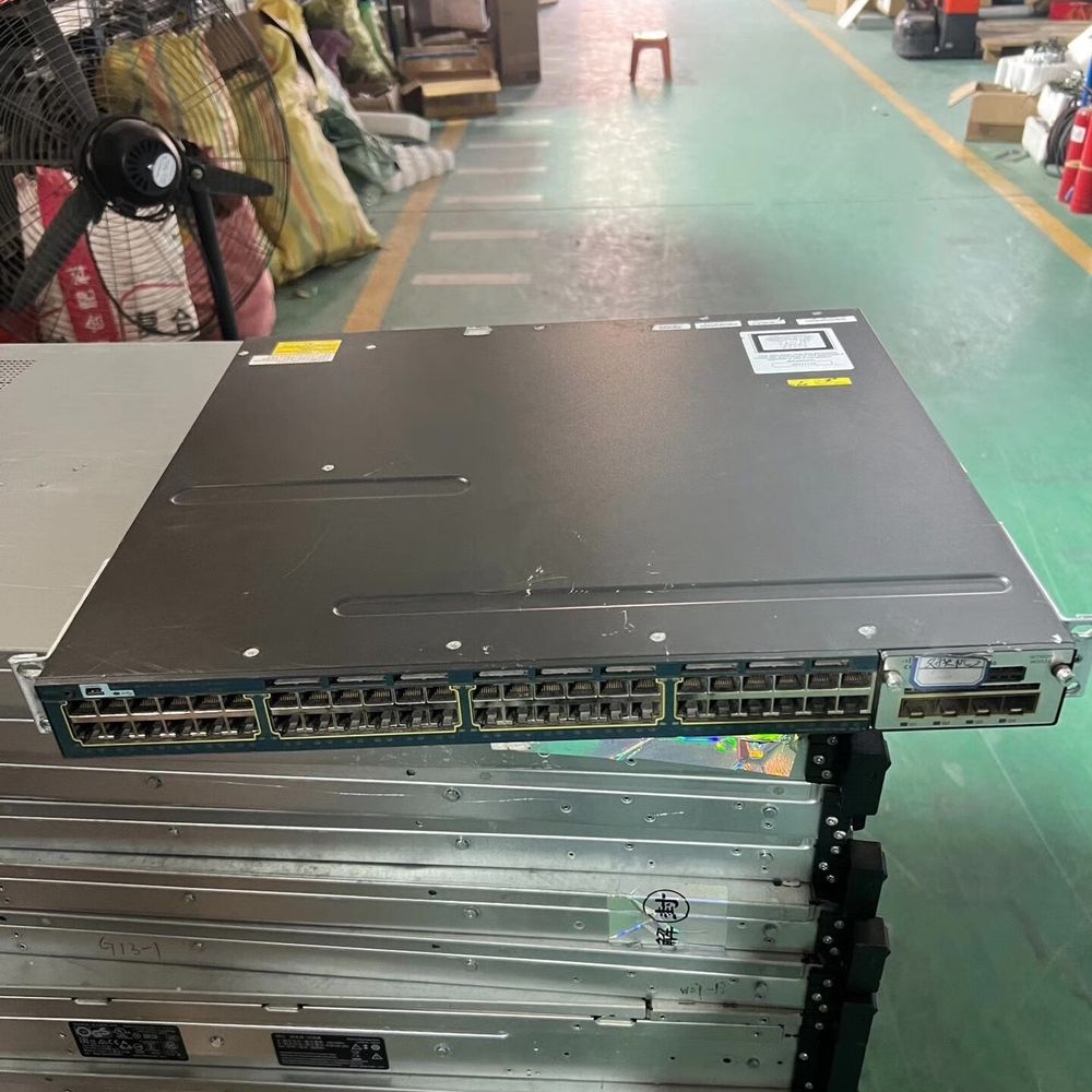 Cisco WS-C3560X-48P-L三层管理交换机