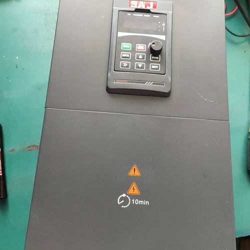 三晶变频器 30kw/380v VM1000B-4T030G