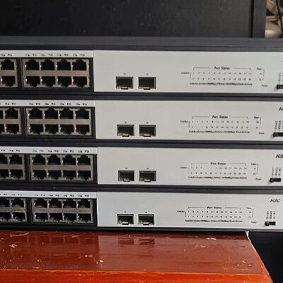 千兆交换机S1224F 带千兆光口 1000M