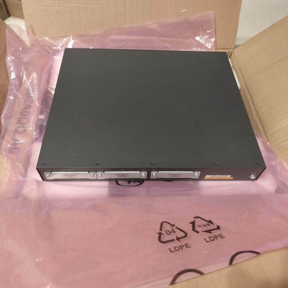 拆封未使用 rt-msr2600-10-x1 v7路由器
