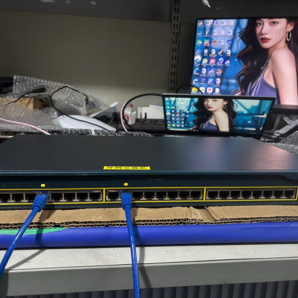 Cisco WS-c2950-24 24口交换机