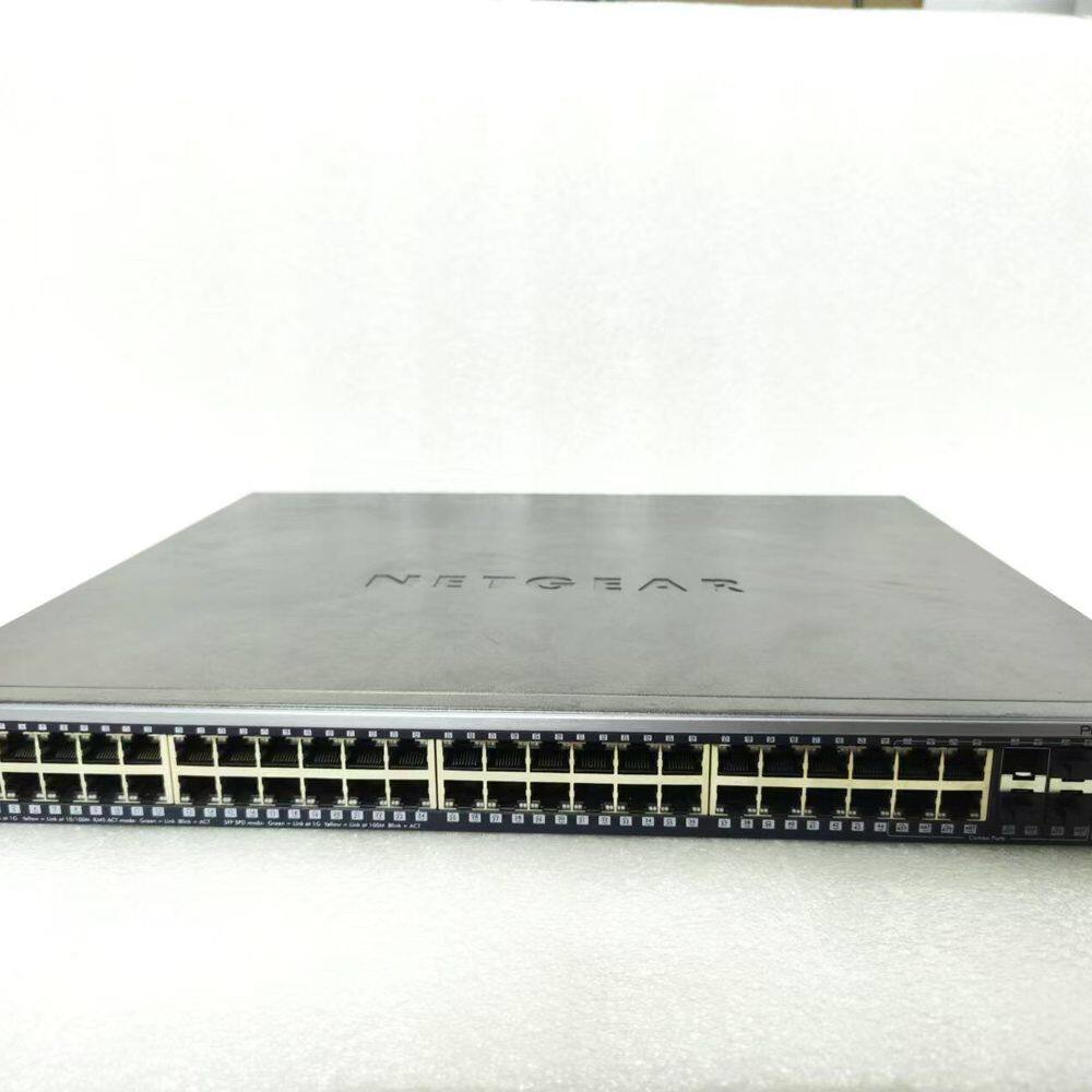 网件m5300–52G3万兆电口交换机  电口万兆光