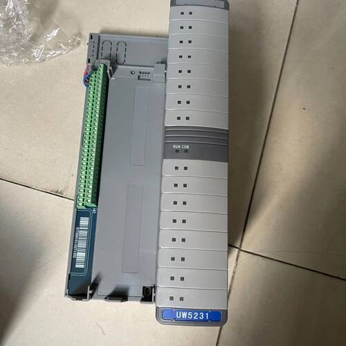 Uw5231十uw5271十8个Ai十8个AO共2300