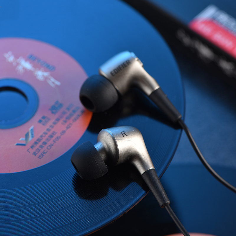 漫步者有线入耳式耳机耳塞电脑全民k歌适用于苹果华为vivo小米