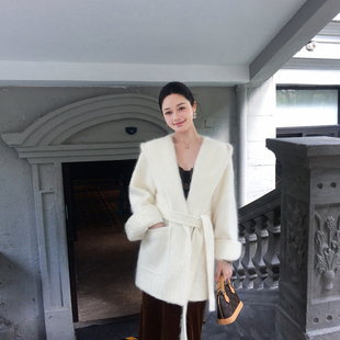 高端轻奢连帽羊绒大衣女2025冬季新款宽松慵懒风拉绒气质毛呢外套