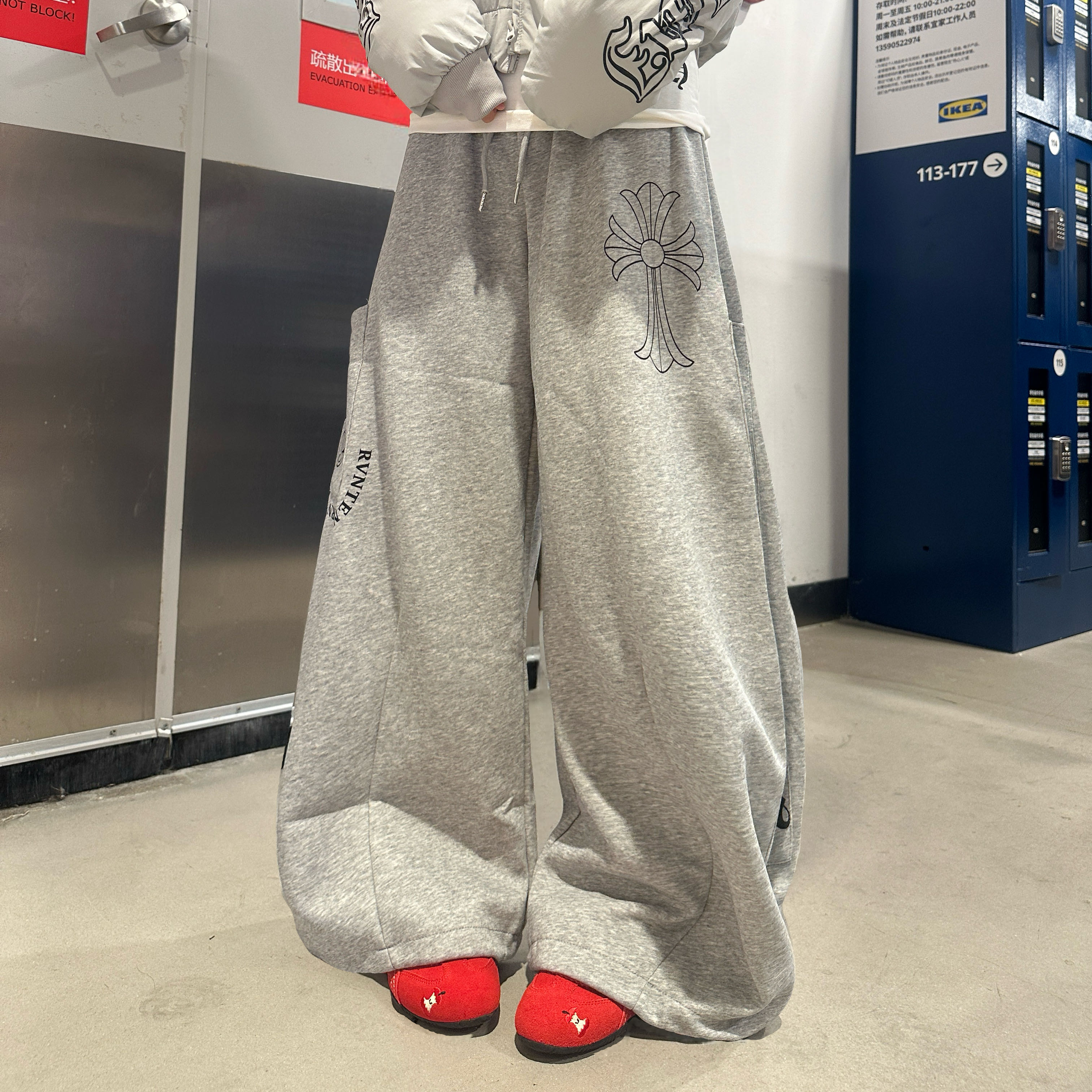 美式复古梵文十字架阔腿卫裤