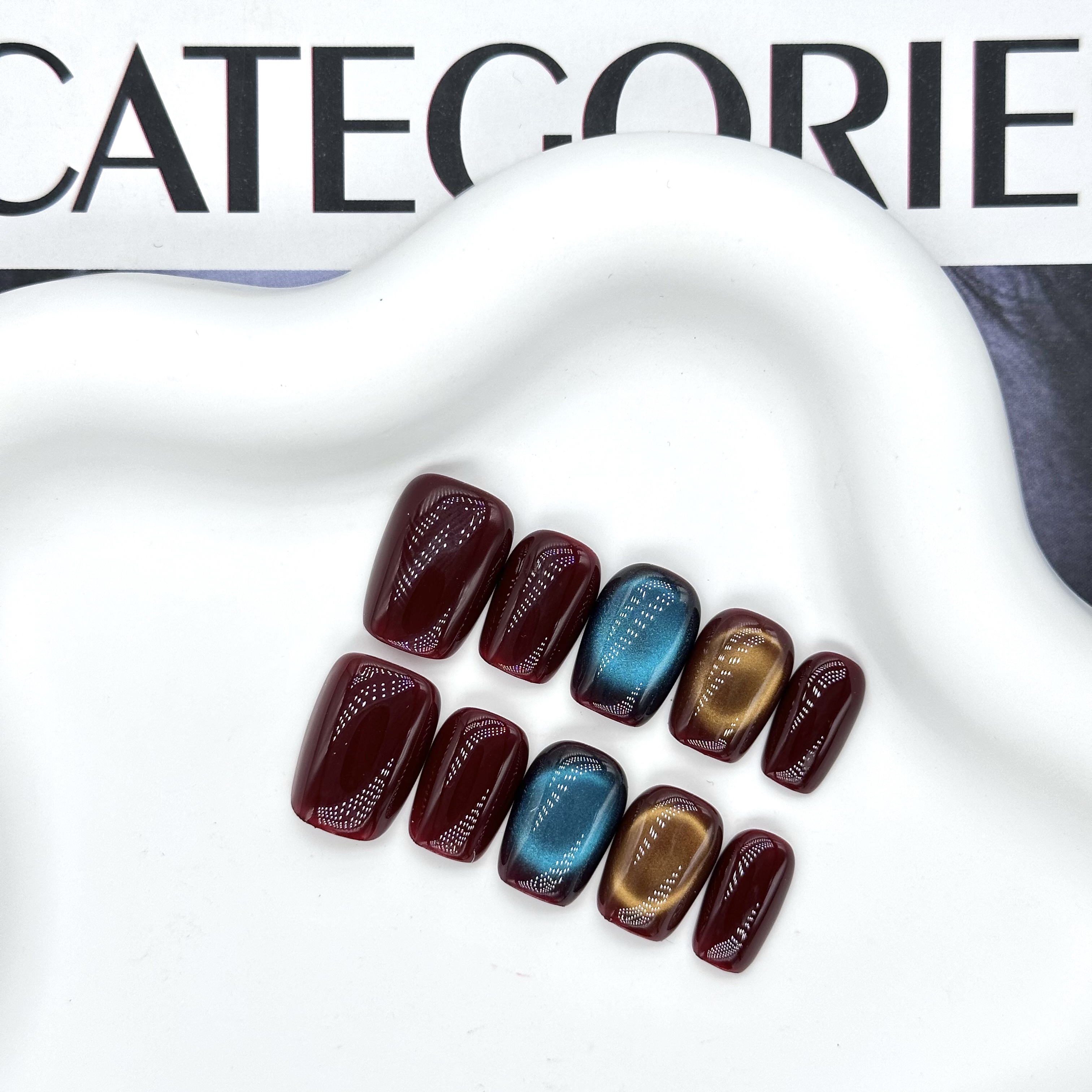 【红黄蓝】秋冬超显白酒红穿戴甲蓝金玻璃珠猫眼简约特色手工美甲