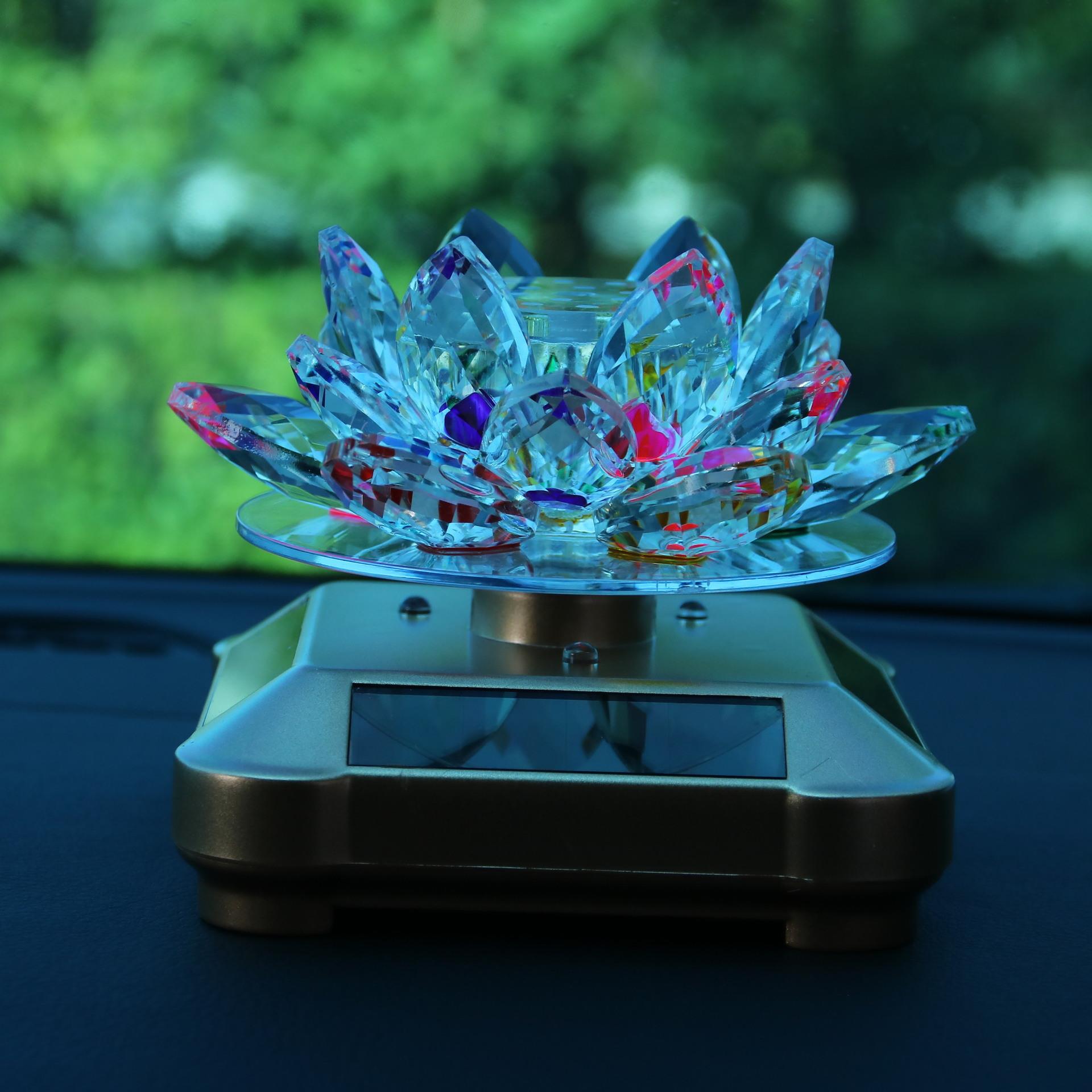 莲花汽车摆件太阳能车内装饰品车上车头车载香水水晶圣诞节礼物