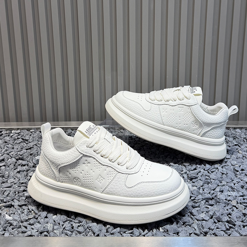 2025冬季新款时尚休闲鞋