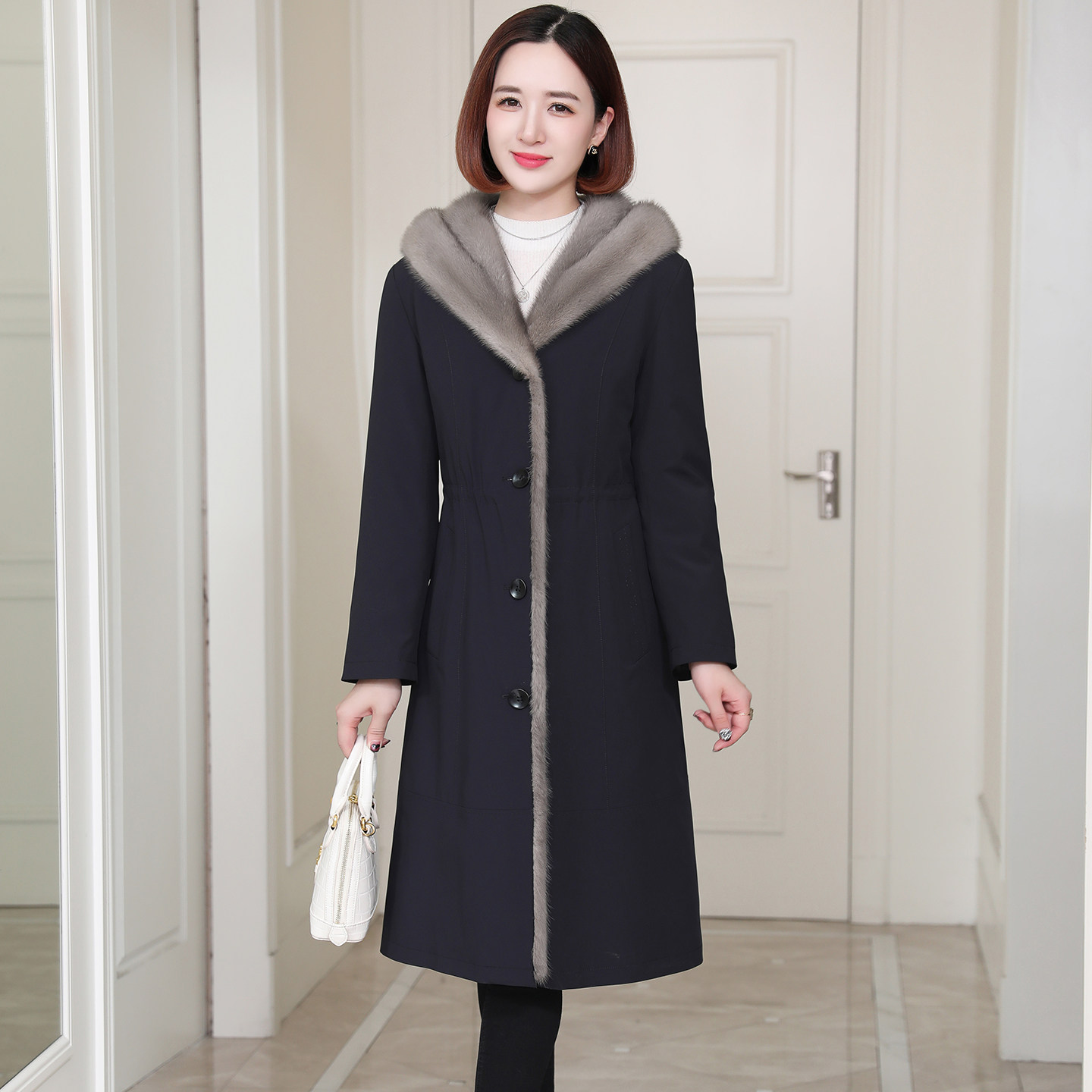 海宁高档派克服女獭兔毛内胆可拆卸长款皮草外套中老年妈妈大衣厚