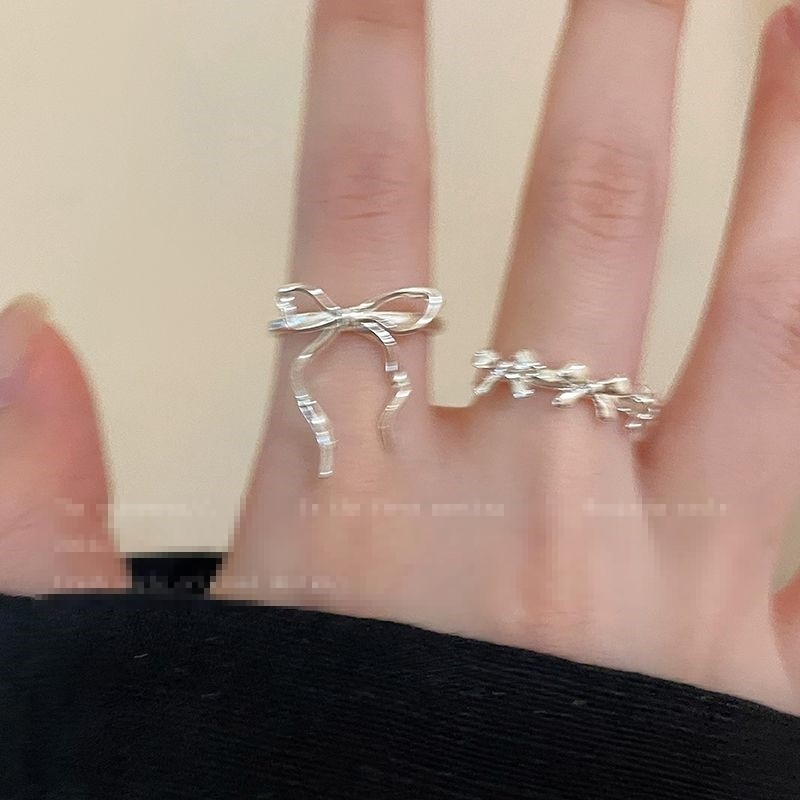 银色蝴蝶结线条戒指女ins风学生图片
