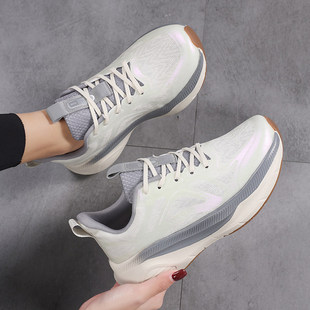 跳舞蹈健身房跑步鞋男女鞋轻便减震防滑跳绳初中学生运动鞋夏透气