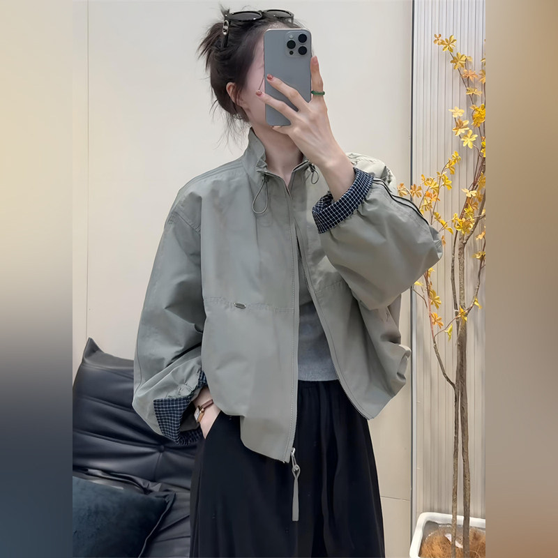 潮牌韩系外套女春秋2026立领冲锋衣休闲夹克小个子棒球服短款风衣
