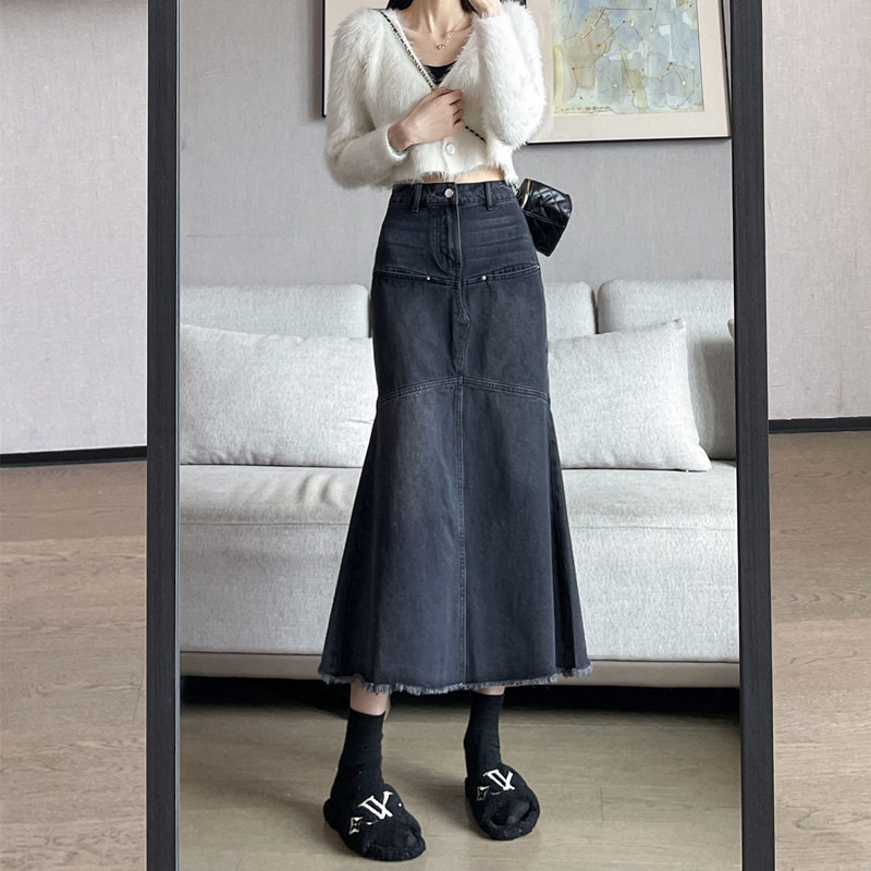 潮牌中长款牛仔半身裙女2025年春秋高腰显瘦a字毛边小个子包臀裙