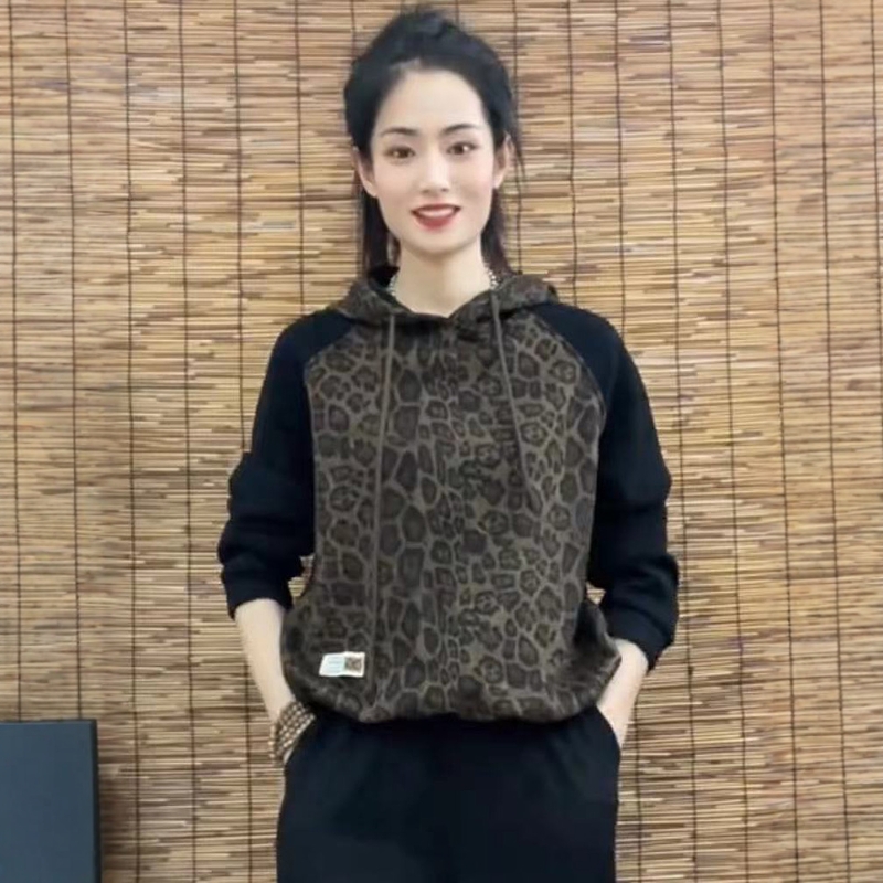 加绒加厚梦伊甸豹纹拼连续帽卫衣
