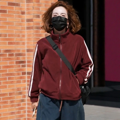 梦伊甸时尚立领休闲条纹卫衣