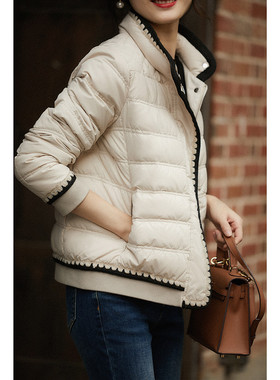 小香风羽绒服女短款2025年新款轻薄时尚修身小个子白鸭绒外套冬潮
