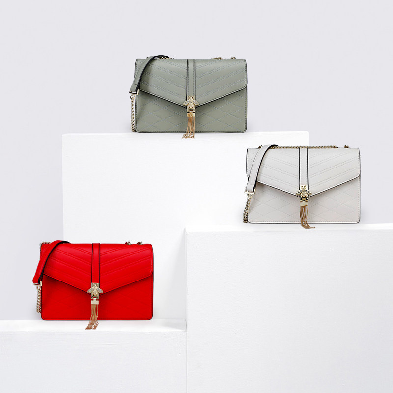 Jeanswest韩版时尚包包女包2020新款单肩斜挎包蜜蜂小包包