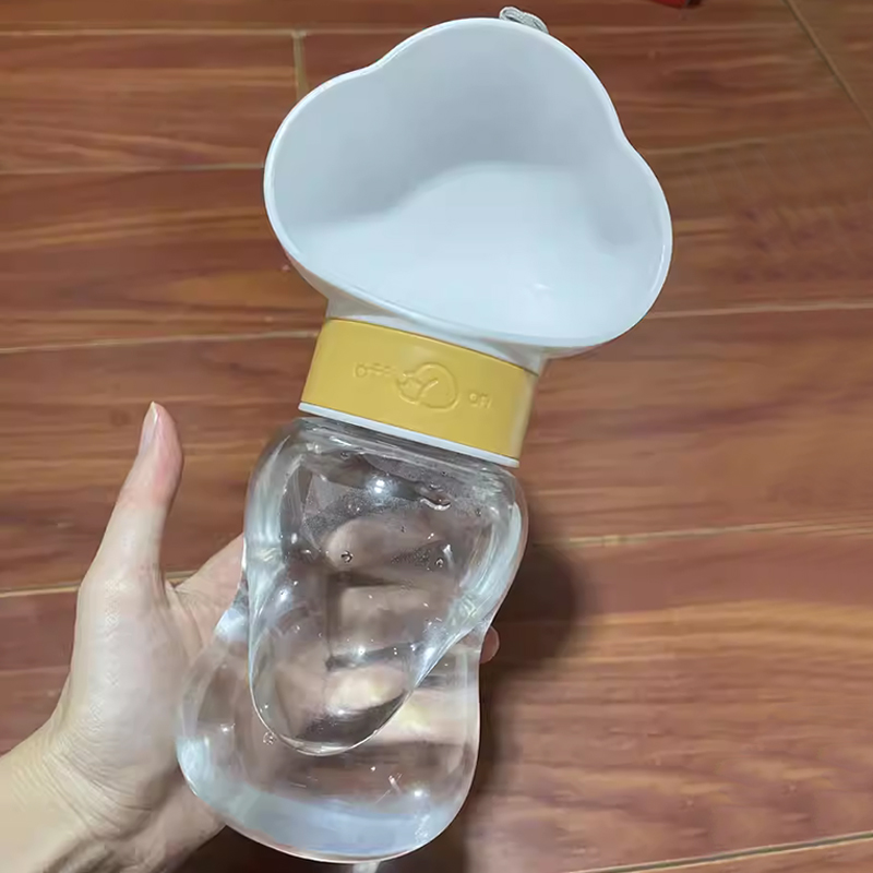 狗狗外出水杯便携式喝水器高颜值不易漏随身杯水粮一体高颜值水壶