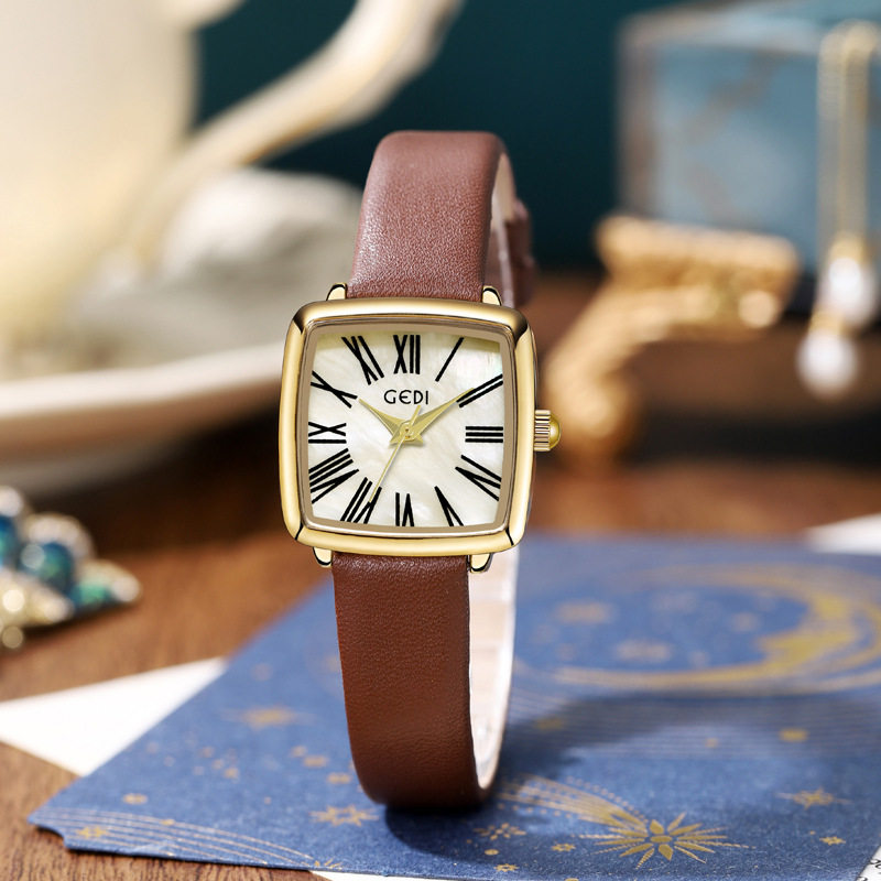歌迪复古高颜值方盘简约高级感皮带石英轻奢贝母韩版潮流时尚腕表