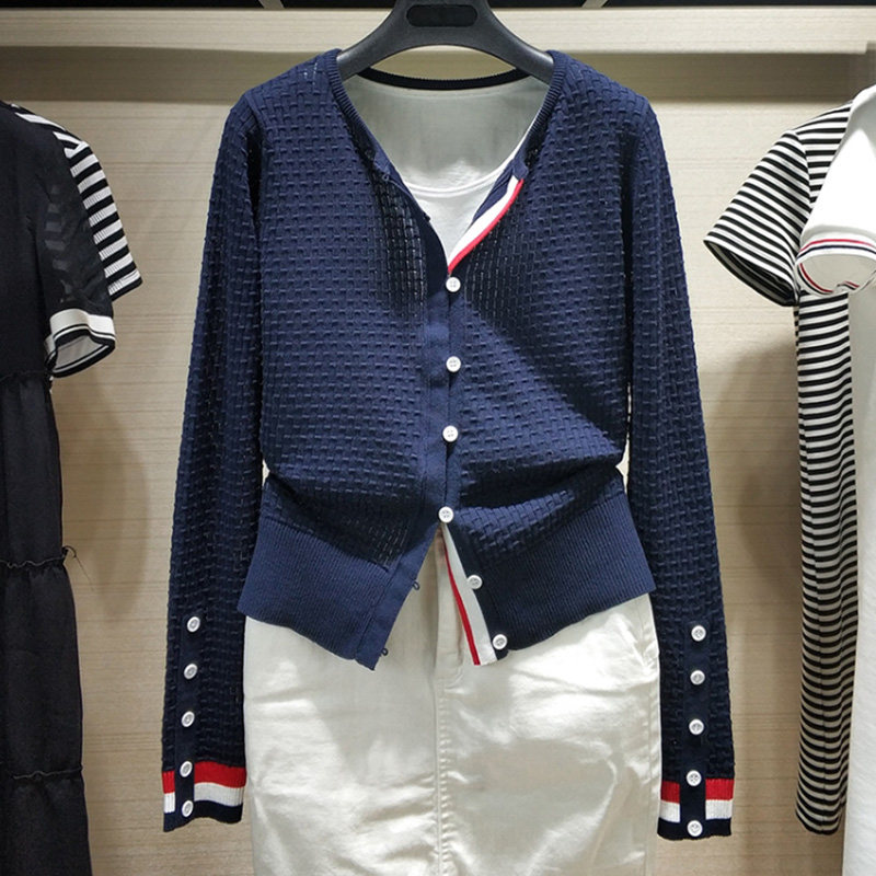 阿瑪施旗舰店官网2020秋新款女装休闲圆领镂空针织开衫小外套女