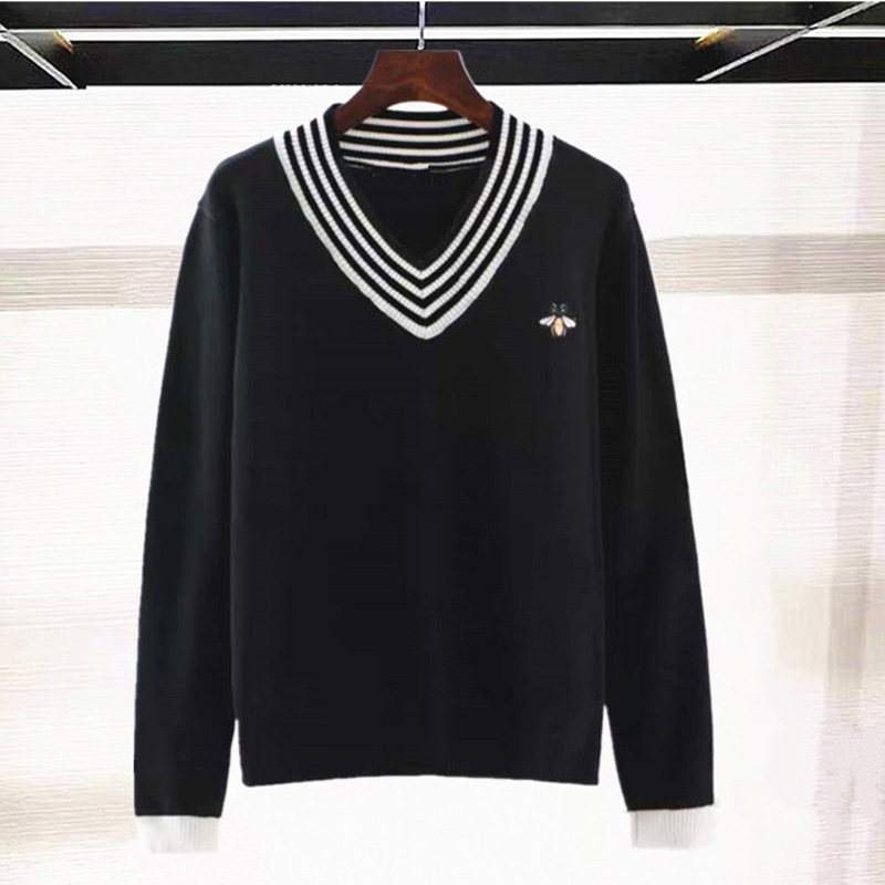 阿瑪施旗舰店官网2020秋冬装新款V领套头羊毛针织衫女装拼色毛衣