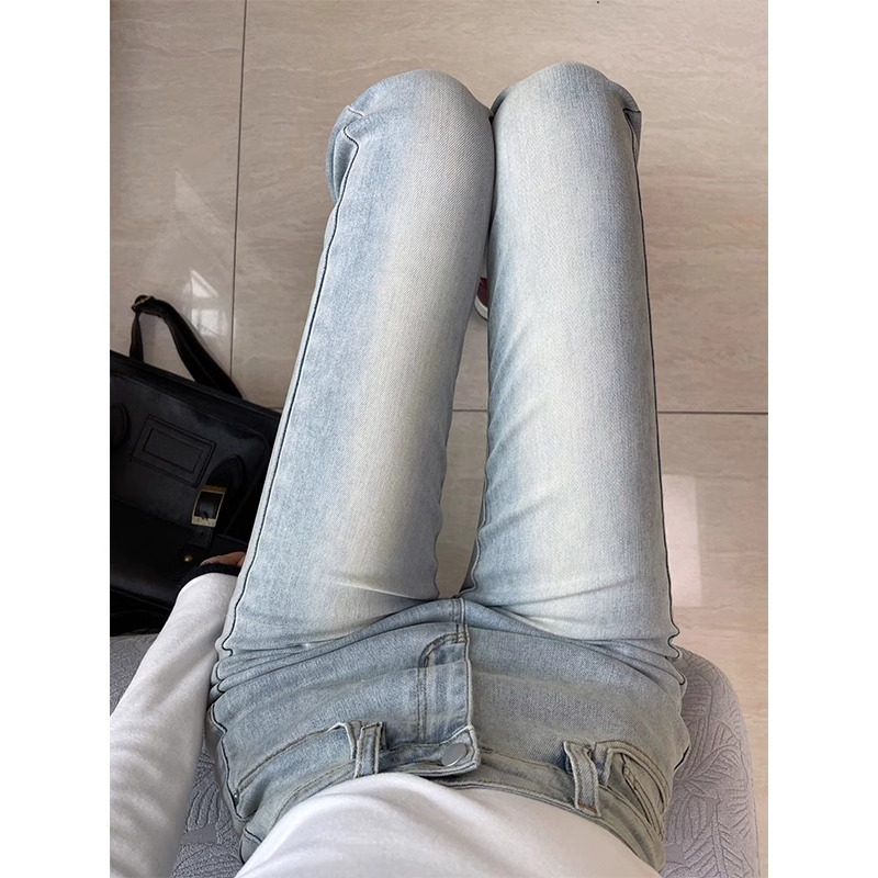 做旧紧身微喇牛仔裤女