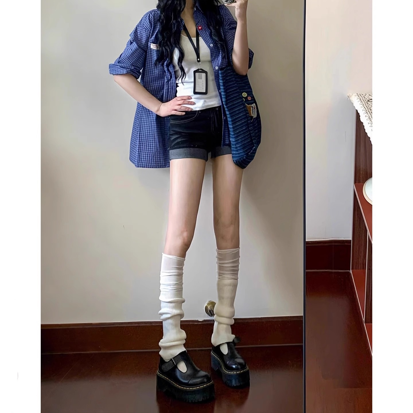 深蓝色卷边牛仔短裤女2025年夏季新款小个子显瘦遮胯a字包臂热裤