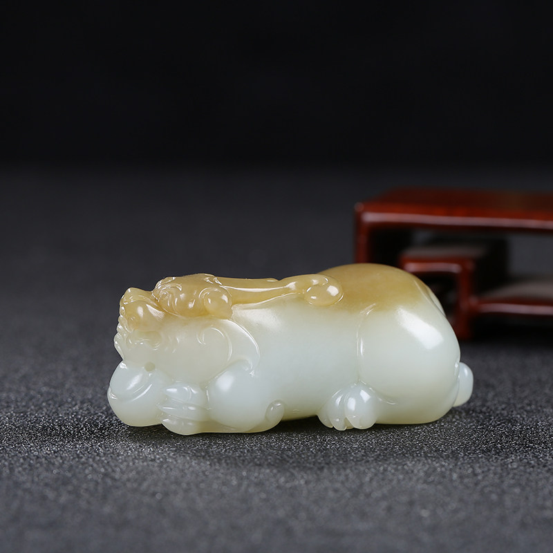 招财貔貅天然新疆品和田玉
