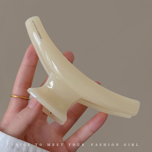 奶油醋酸发夹女2025新款 后脑勺盘发抓夹大号高级感鲨鱼夹发卡头饰