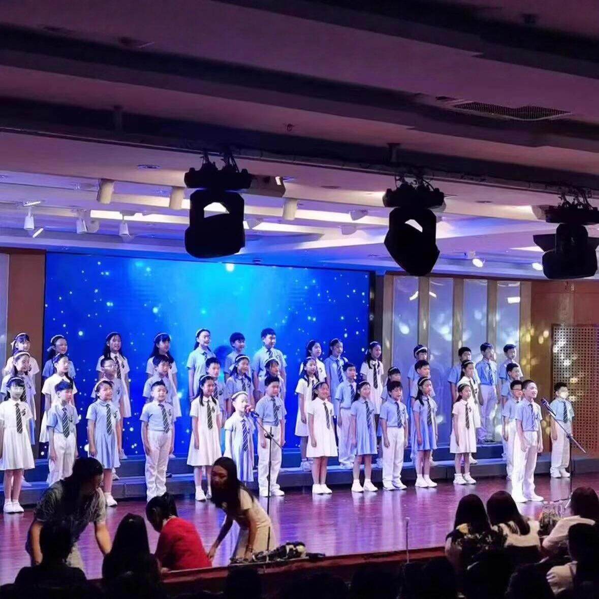 儿童合唱服装中学生小学生班服新款爱国朗诵歌咏比赛学院风演出服