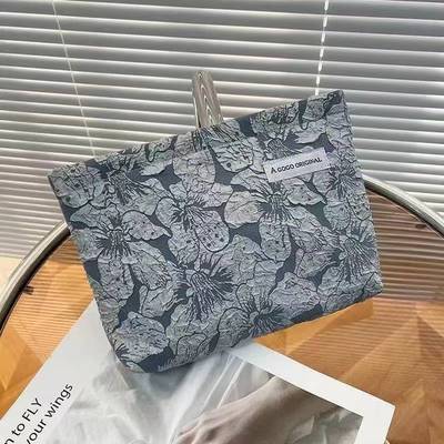 包中收纳小包放包里的内