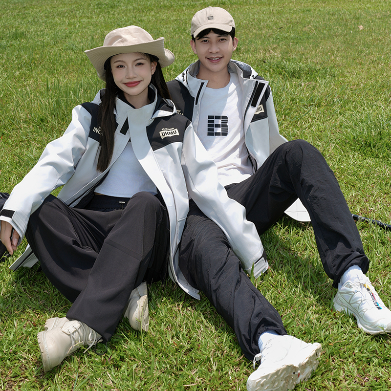 UHMU户外冲锋衣女三合一可拆卸2025秋冬新款宽松工装外套登山服男