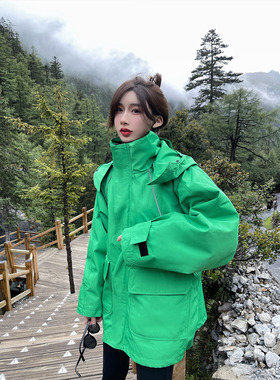 绿色冲锋衣女潮牌2026新款oversize情侣工装外套防风防水滑雪服男