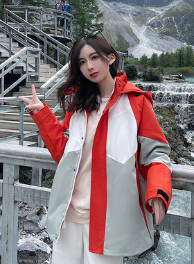 UhMu情侣冲锋衣女潮牌三合一可拆卸2026冬季新款拼色炸街工装外套