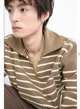 KUYIOU/法式慵懒V领 横条纹纯棉宽松挺廓翻领针织套头卫衣男 W01