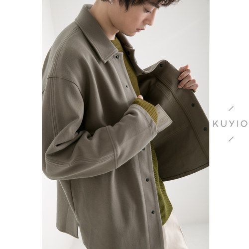 口袋宽松落肩翻领夹克外套