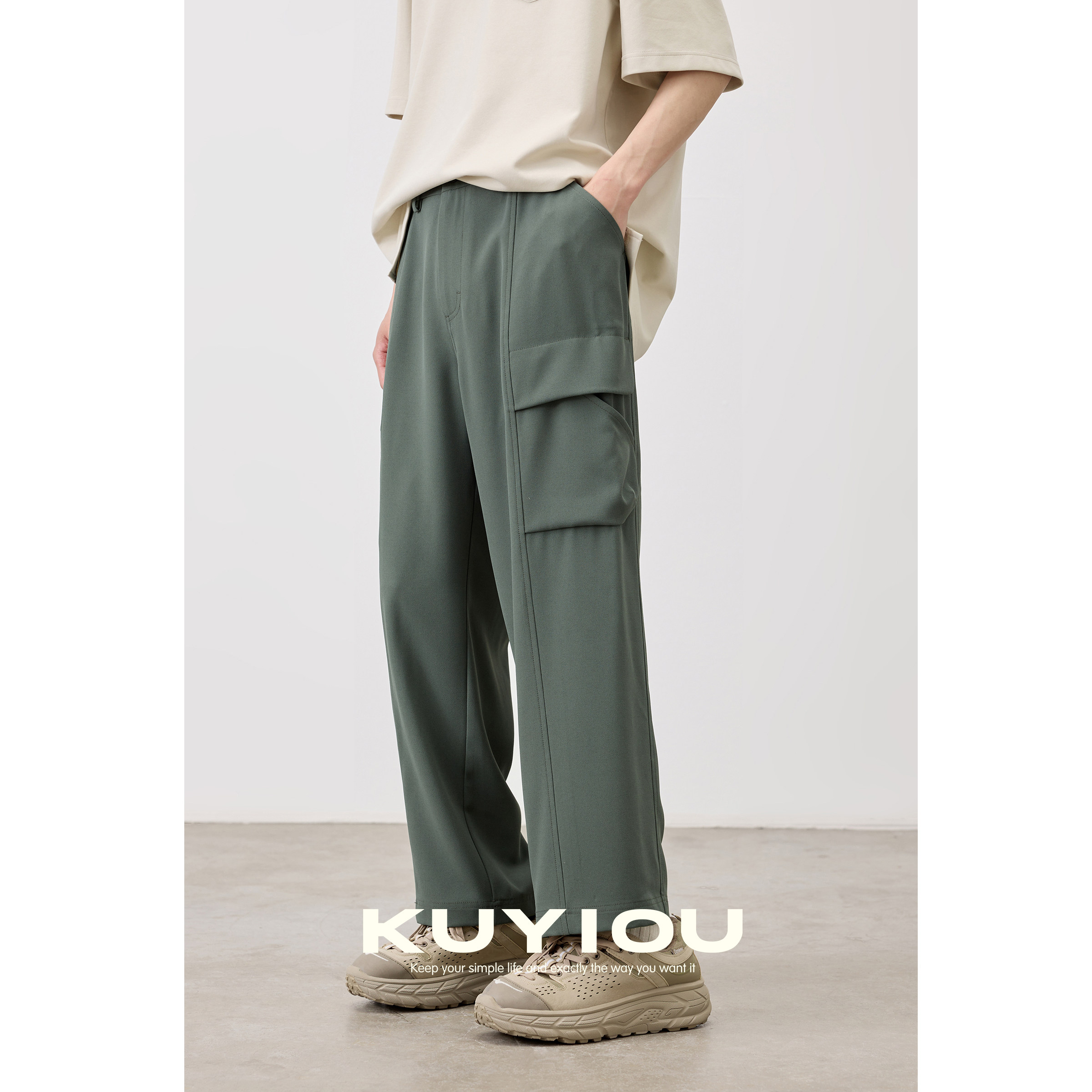 KUYIOU/日系Cleanfit 高姆米绸缎垂感多口袋松紧腰工装九分裤男