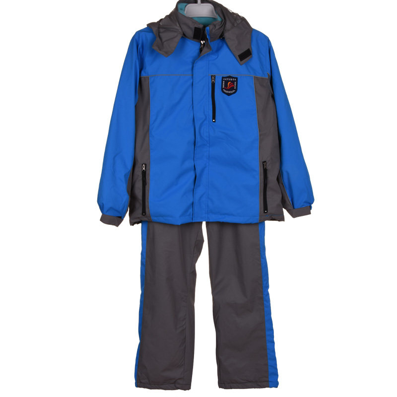 男生冬季松永校服服饰上