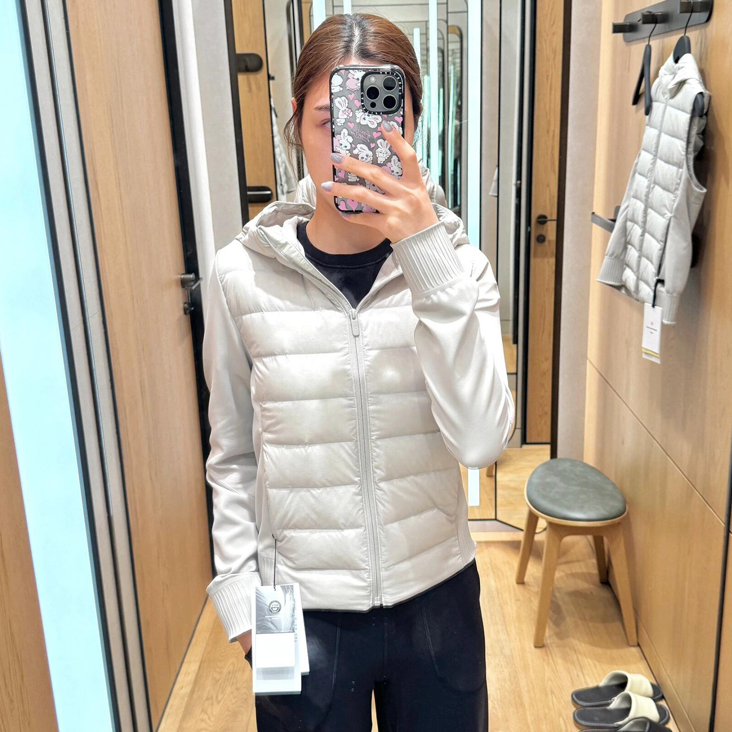 Down轻盈保暖全拉链连帽羽绒服