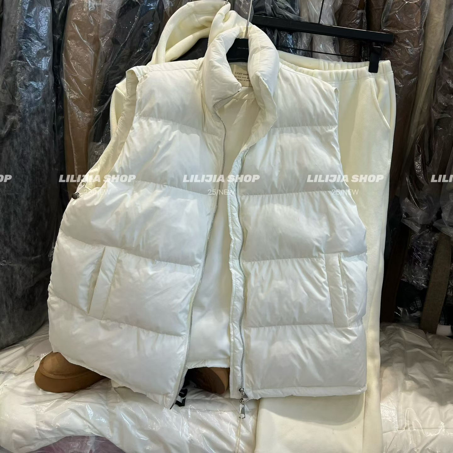韩版白色立领轻薄保暖羽绒马甲