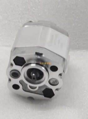 Guriston 古里斯顿变量齿轮泵1KPF3.7L7B6SSF 2GPG20S1Z14D液压泵