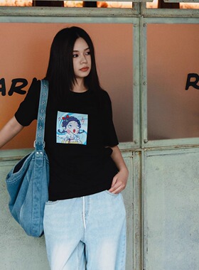 十三白作品鳍女子-爱乐黑色纯棉T恤