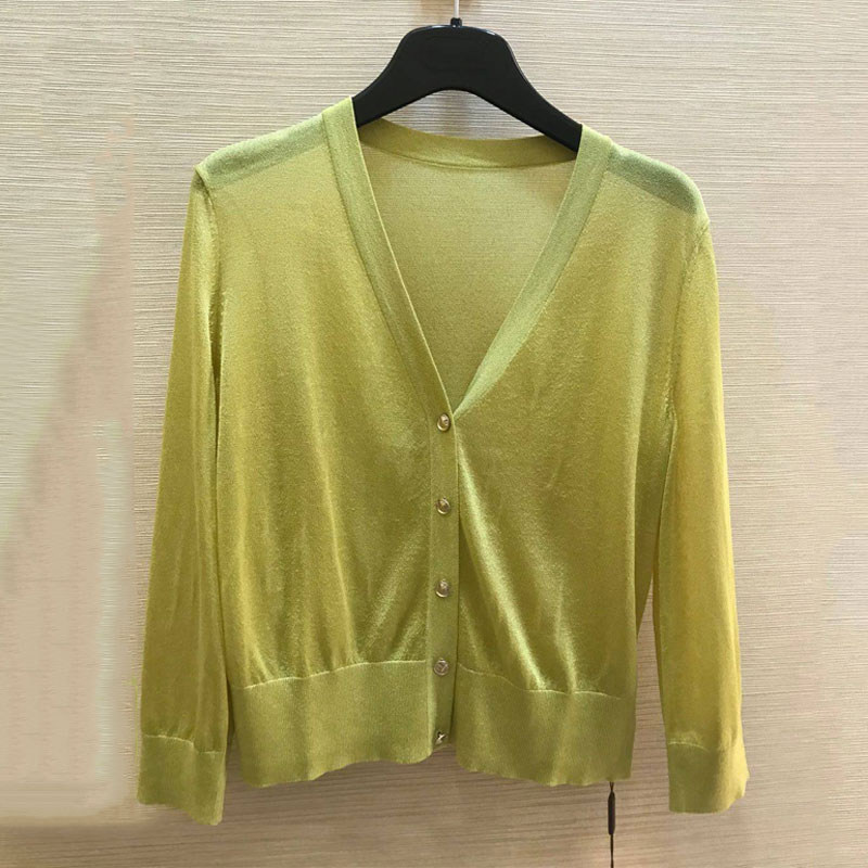 欧阿玛施旗舰店2020秋季新款修身显瘦V领冰丝七分袖针织空调衫女