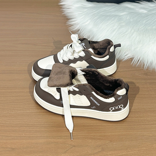 回力冬季加绒KT猫小白鞋女2025新款复古厚底板鞋初中生保暖二棉鞋